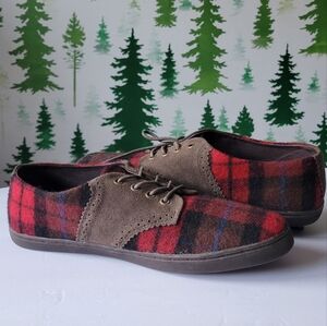 New Mens Size 41 (8US), F-troupe Casual Red Spartan Wool  Shoes.